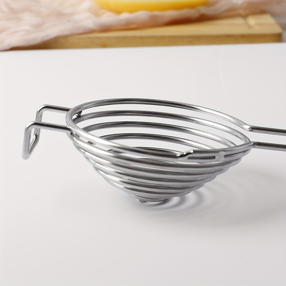 1pc Stainless Steel Egg Yolk & Egg White Separator with Extended Handle - Hygienic Egg Separator Suitable for,, Meringues, Omelets - Quick & Yolk/White Separation