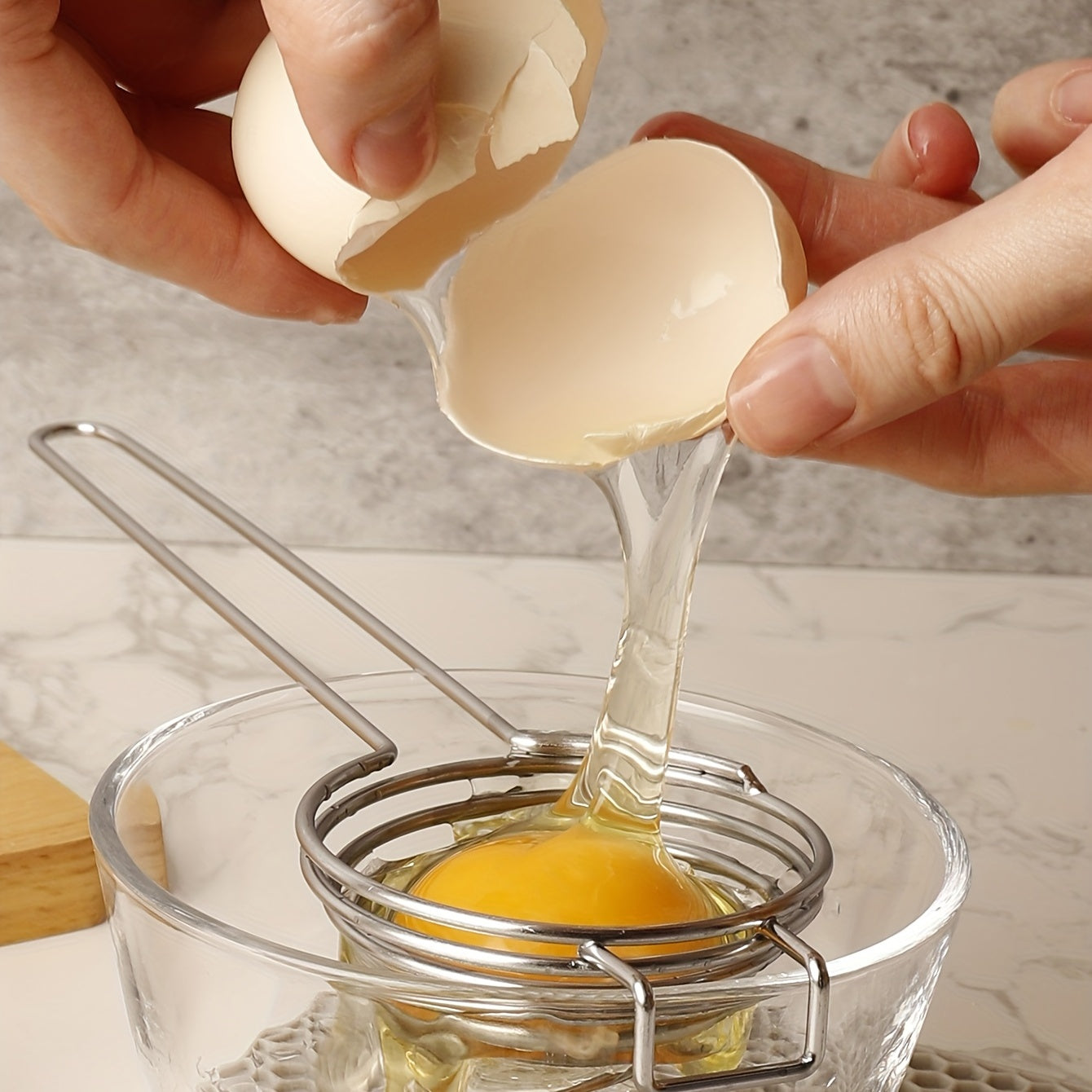 Egg Leak Apparatus